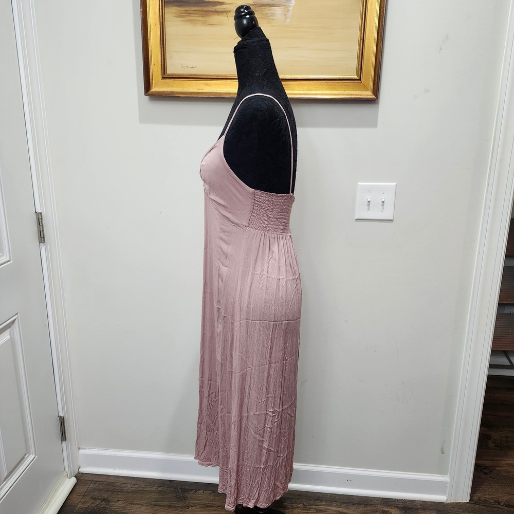 Elegant Pink Midi Dress - Picture 4 of 8